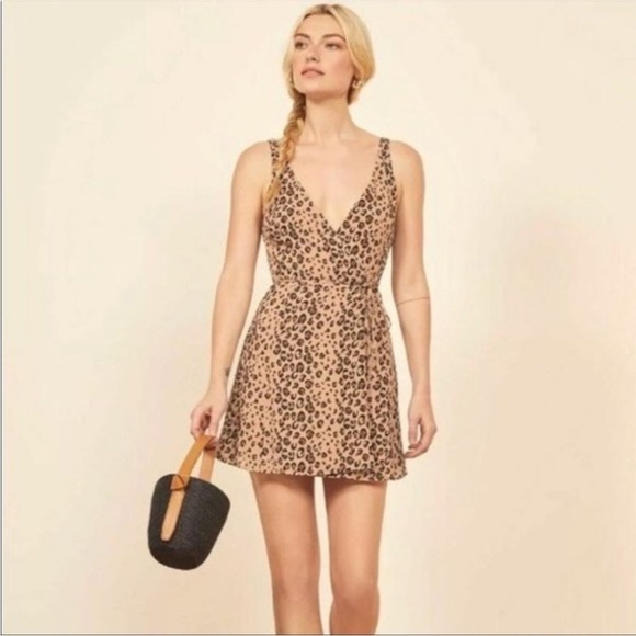 Reformation anchorage feline leopard wrap dress size Large - Picture 2 of 7